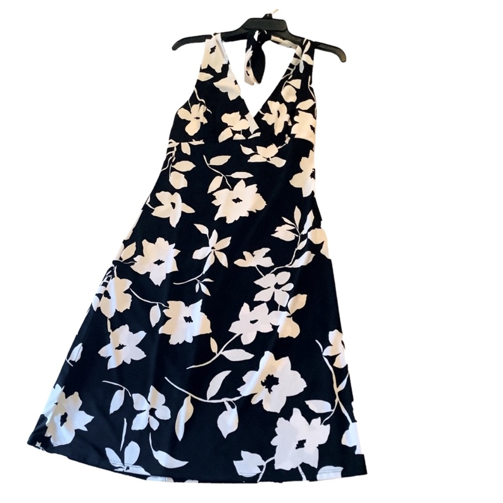 Mica medium black and white floral backless halter dress